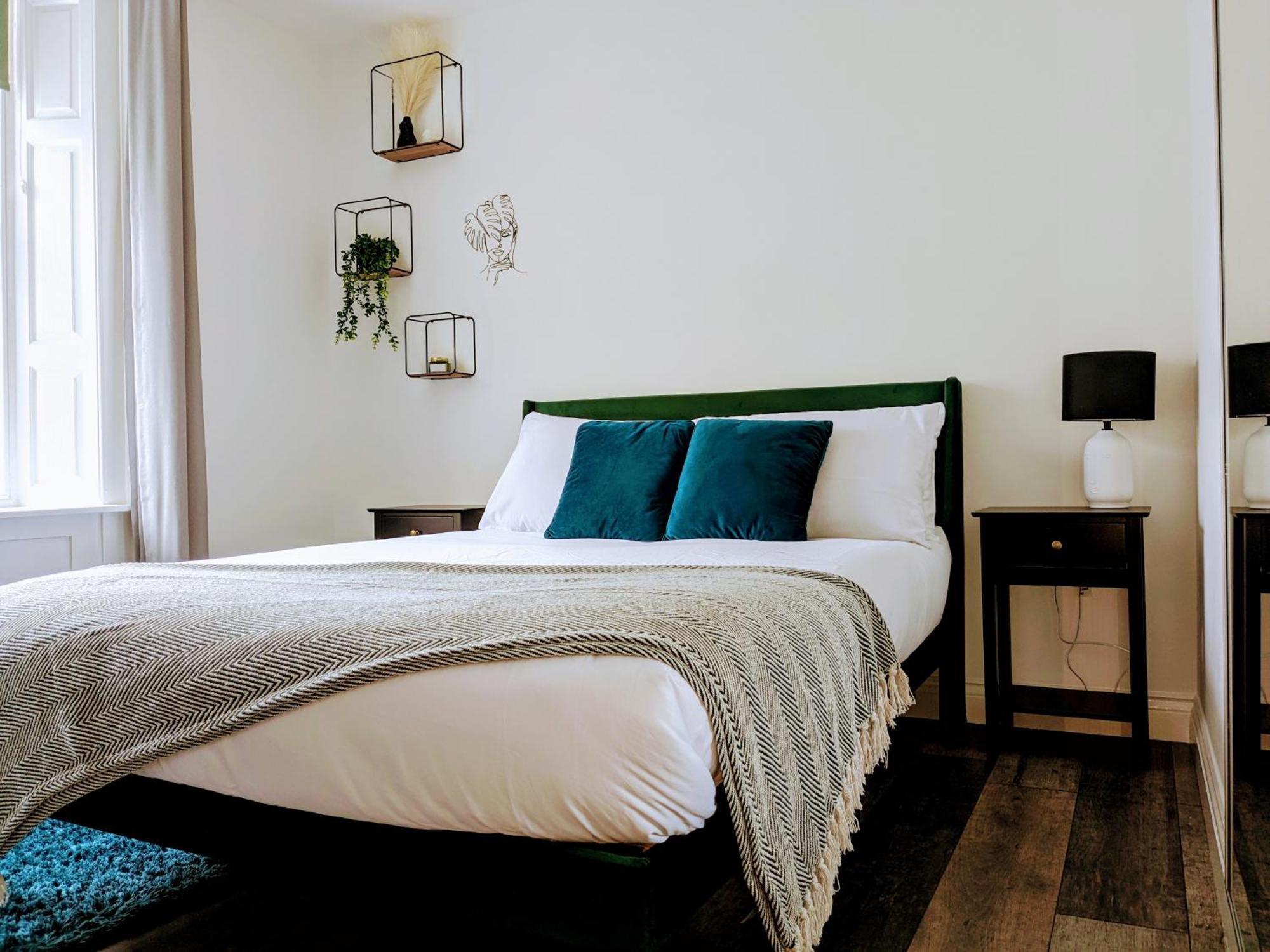Sterling Stylish 2 Bedroom Central Modern Apartment 达灵顿 外观 照片
