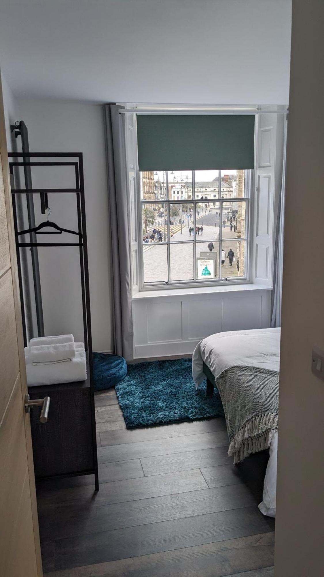 Sterling Stylish 2 Bedroom Central Modern Apartment 达灵顿 外观 照片