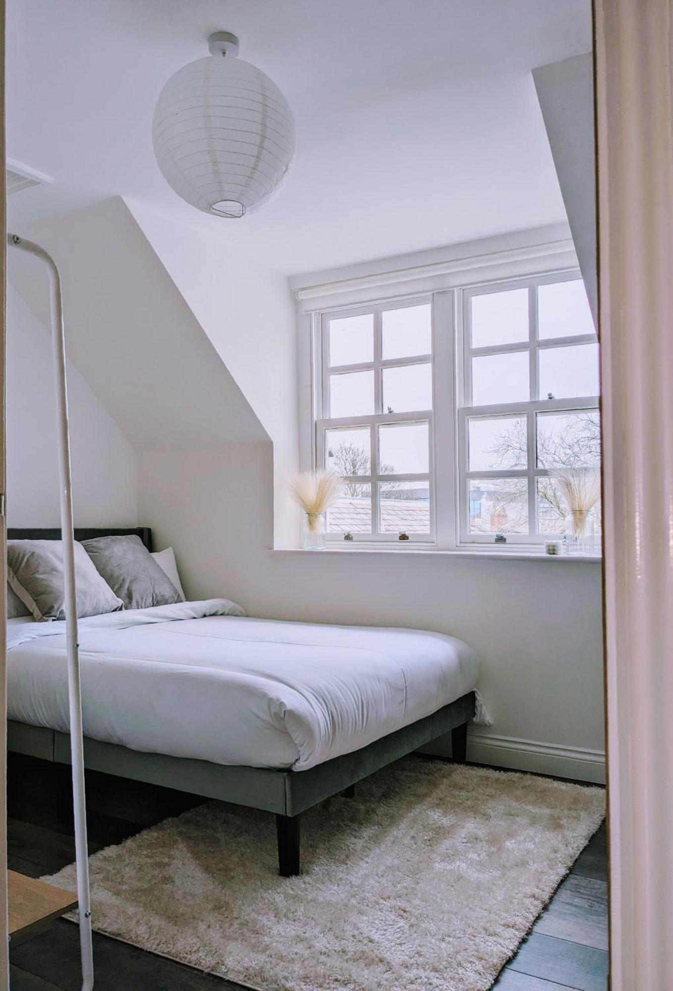 Sterling Stylish 2 Bedroom Central Modern Apartment 达灵顿 外观 照片